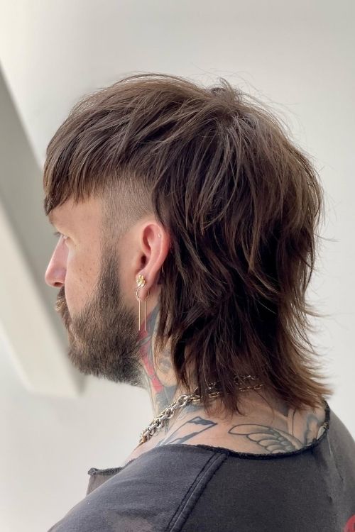 Shaggy mullet with undercut