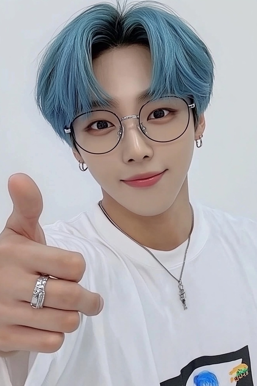 Blue-Tinted Middle Part